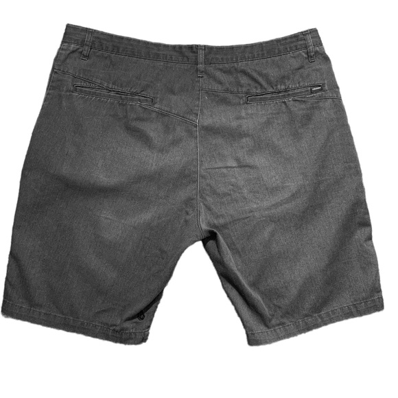 Volcom Men’s shorts size 40 - Picture 2 of 8